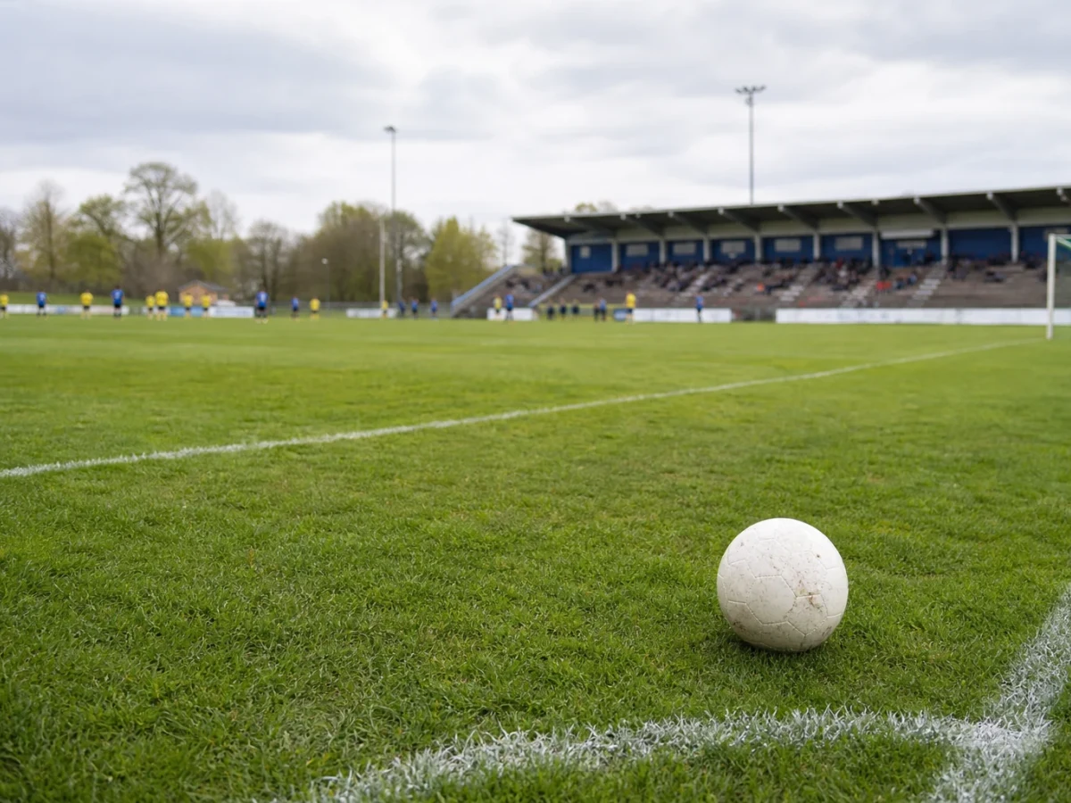 Aalesund vant 8-1 og holder trykket i toppen
